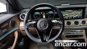 Mercedes-Benz E-Class E250 Exclusive 2023 года из Южной Кореи