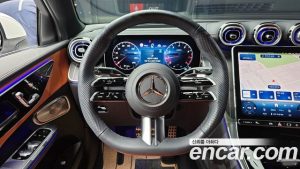 Mercedes-Benz GLC-Class GLC300 4MATIC AMG Line 2025 года из Южной Кореи