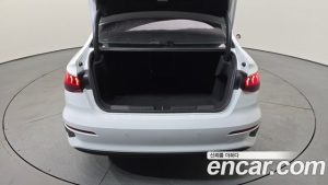 Audi A3 40 TFSI 2023 года из Южной Кореи