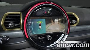 Mini Clubman Untold Edition 2024 года из Южной Кореи