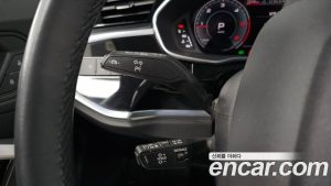 Audi Q3 35 TDI Premium 2023 года из Южной Кореи