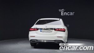 Mercedes-Benz E-Class E250 AMG Line 2023 года из Южной Кореи