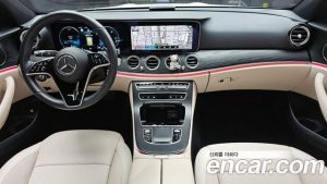 Mercedes-Benz E-Class E250 AMG Line 2023 года из Южной Кореи