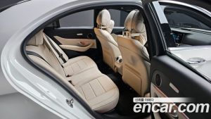 Mercedes-Benz E-Class E250 AMG Line 2023 года из Южной Кореи