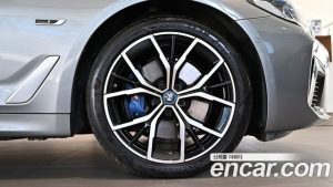 BMW 5-Series 530e M Sport 2023 года из Южной Кореи