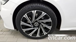 Mercedes-Benz E-Class E300 4MATIC Exclusive 2025 года из Южной Кореи