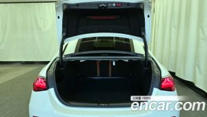 Mercedes-Benz E-Class E300 4MATIC Exclusive 2025 года из Южной Кореи