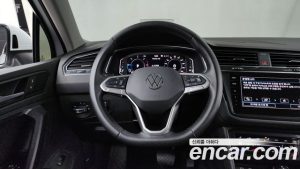 Volkswagen Tiguan 2.0 TDI 4 Prestige 2023 года из Южной Кореи