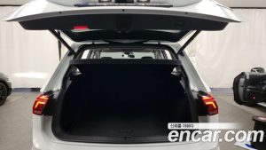 Volkswagen Tiguan 2.0 TDI 4 Prestige 2023 года из Южной Кореи