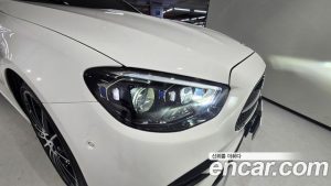 Mercedes-Benz E-Class E350 4MATIC AMG Line 2023 года из Южной Кореи