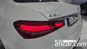 Mercedes-Benz E-Class E350 4MATIC AMG Line 2023 года из Южной Кореи