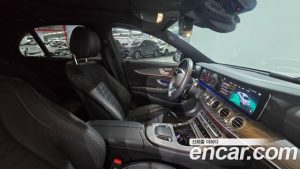 Mercedes-Benz E-Class E350 4MATIC AMG Line 2023 года из Южной Кореи