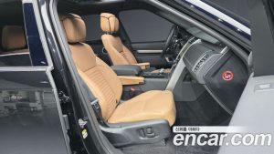 Land Rover Discovery P360 Dynamic HSE 2024 года из Южной Кореи