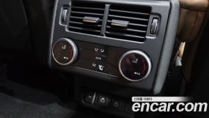 Land Rover Discovery P360 Dynamic HSE 2024 года из Южной Кореи