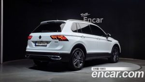 Volkswagen Tiguan 2.0 TDI 4 Prestige 2023 года из Южной Кореи
