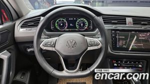 Volkswagen Tiguan 2.0 TDI 4 Prestige 2023 года из Южной Кореи