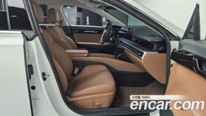 Hyundai Grandeur 2.5 Бензин 2WD 2024 года из Южной Кореи