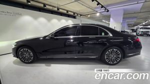 Mercedes-Benz S-Class S350 d 4MATIC 2025 года из Южной Кореи