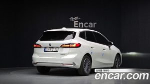 BMW 2-Series 218d Luxury 2024 года из Южной Кореи