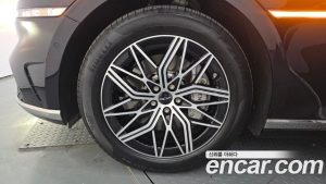 Genesis G90 Бензин 3.5 Turbo AWD 2025 года из Южной Кореи