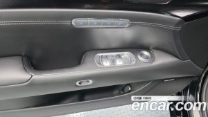 Genesis G90 Бензин 3.5 Turbo AWD 2025 года из Южной Кореи