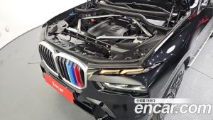 BMW X7 xDrive 40i M Sport 7-Seater 2024 года из Южной Кореи