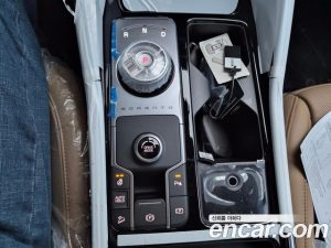Kia Sorento HEV 1.6 2WD 2024 года из Южной Кореи