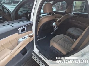 Kia Sorento HEV 1.6 2WD 2024 года из Южной Кореи
