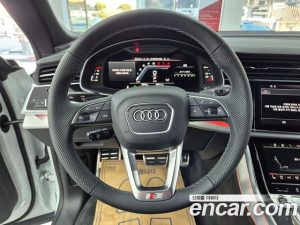 Audi Q8 55 TFSI 4WD Premium 2025 года из Южной Кореи