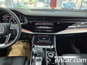 Audi Q8 55 TFSI 4WD Premium 2025 года из Южной Кореи