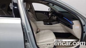 Kia K8 Noblesse 2025 года из Южной Кореи