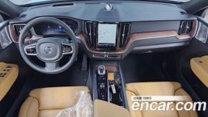 Volvo XC60 B5 ULTIMATE Bright 2024 года из Южной Кореи