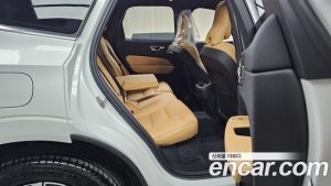 Volvo XC60 B5 ULTIMATE Bright 2024 года из Южной Кореи