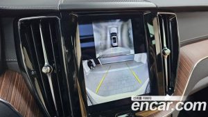 Volvo XC60 B5 ULTIMATE Bright 2024 года из Южной Кореи