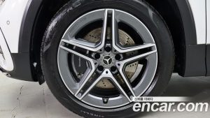 Mercedes-Benz GLB-Class GLB250 4MATIC 2025 года из Южной Кореи