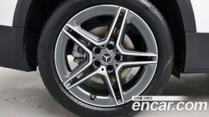 Mercedes-Benz GLB-Class GLB250 4MATIC 2025 года из Южной Кореи