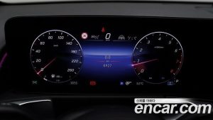 Mercedes-Benz GLB-Class GLB250 4MATIC 2025 года из Южной Кореи