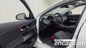 Mercedes-Benz E-Class E220d 4MATIC Exclusive 2025 года из Южной Кореи
