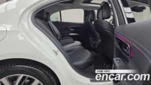 Mercedes-Benz E-Class E220d 4MATIC Exclusive 2025 года из Южной Кореи