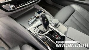 BMW 5-Series 520i M Sport 2023 года из Южной Кореи