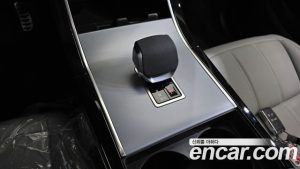 Land Rover Range Rover Evoque P250 S 2024 года из Южной Кореи