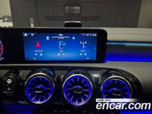 Mercedes-Benz CLA-Class CLA250 4MATIC 2025 года из Южной Кореи