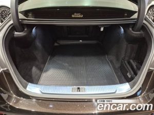 Mercedes-Benz S-Class S400 d 4MATIC 2023 года из Южной Кореи