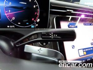 Mercedes-Benz E-Class E300 4MATIC Exclusive 2025 года из Южной Кореи