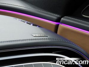 Mercedes-Benz E-Class E300 4MATIC Exclusive 2025 года из Южной Кореи