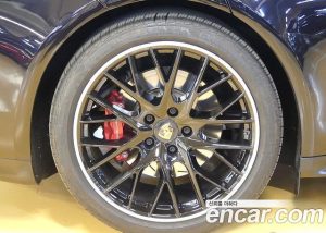 Porsche Panamera 4.0 GTS 2022 года из Южной Кореи