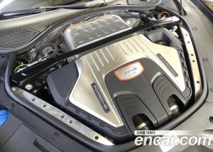 Porsche Panamera 4.0 GTS 2022 года из Южной Кореи