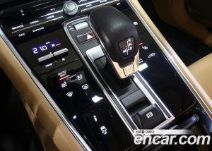 Porsche Panamera 4.0 GTS 2022 года из Южной Кореи