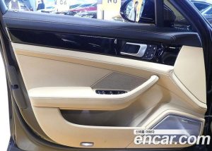 Porsche Panamera 4.0 GTS 2022 года из Южной Кореи