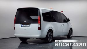 Hyundai Staria HEV 1.6 Tourer 9-Seater 2025 года из Южной Кореи